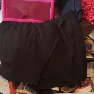 Lane bryan black skirt 22/24